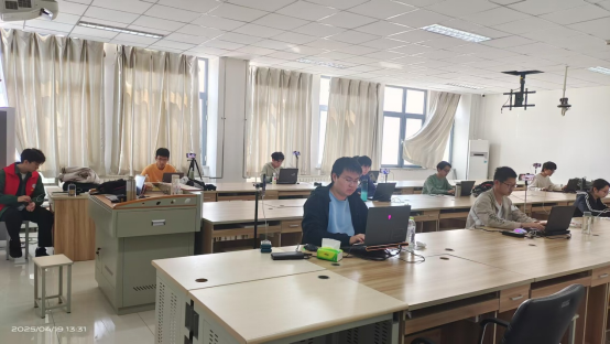 信息学院成功举办第十届“中国高校计算机大赛——团体程序设计天梯赛”